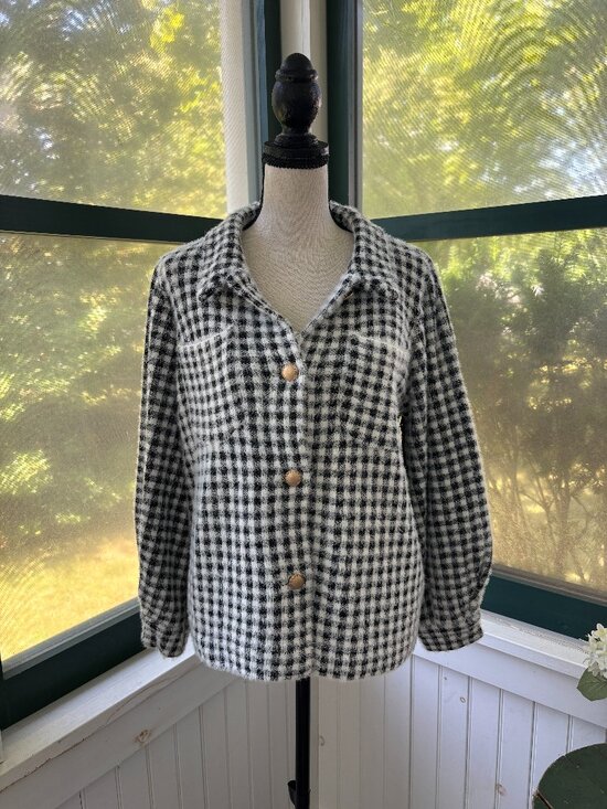 Max Studio Jackets & Blazers - Max Studio Houndstooth Fuzzy Button-Front Shacket  Medium NWT